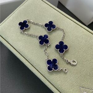 Van Cleef & Arpels Women’s Bracelet